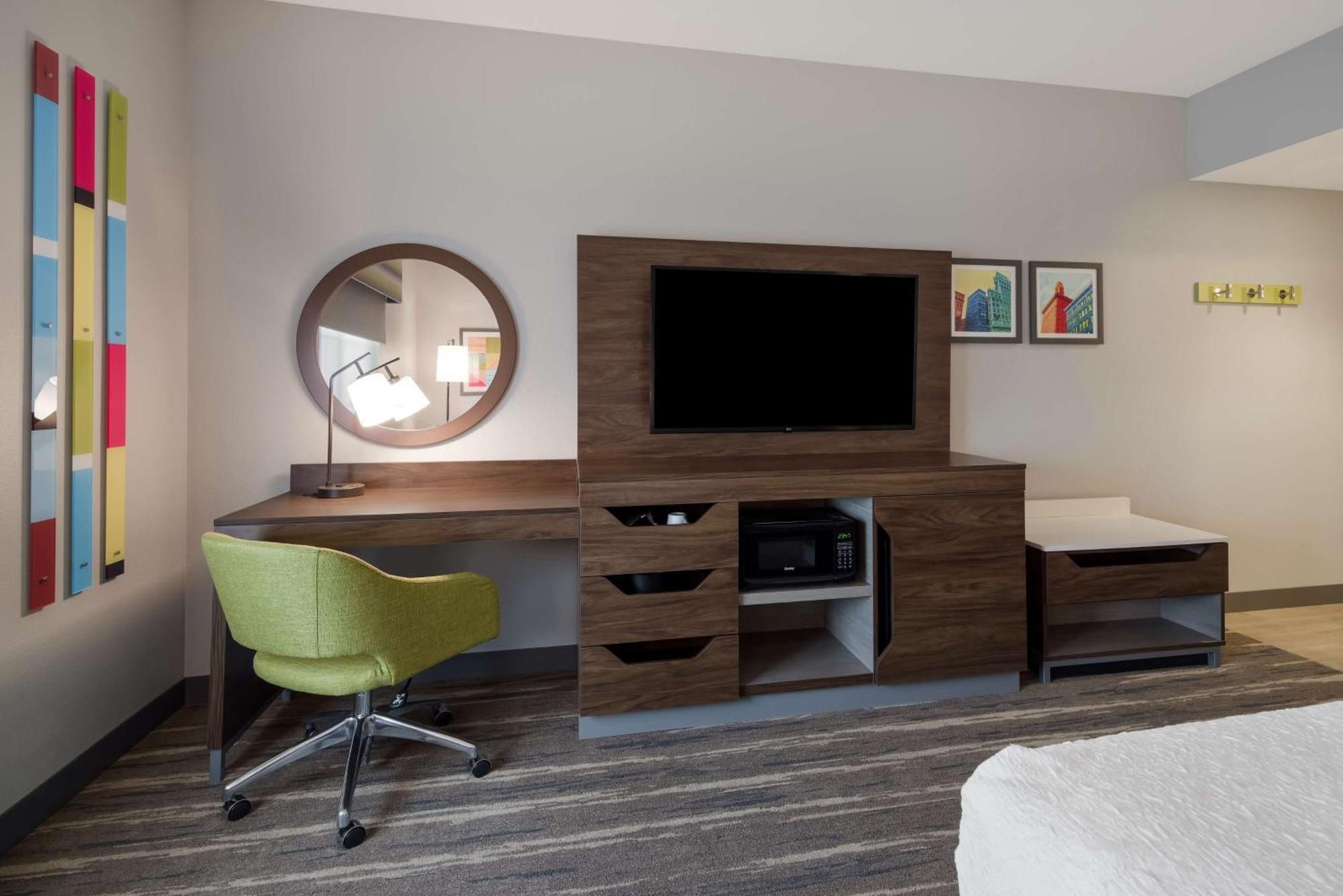 Hotel Hampton 3*
